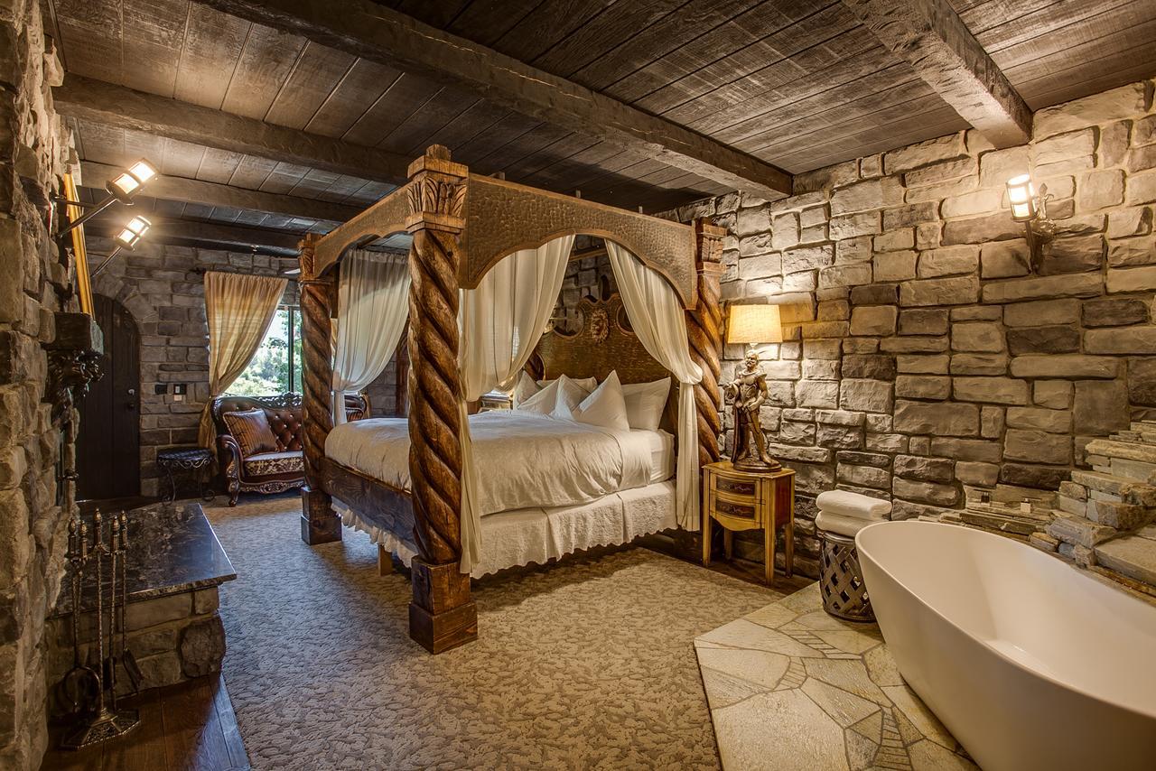 Storybook Riverside Inn เลเวนเวิร์ท ภายนอก รูปภาพ